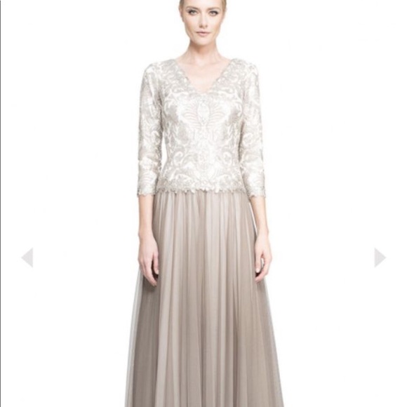 Mob Dresses in Gold